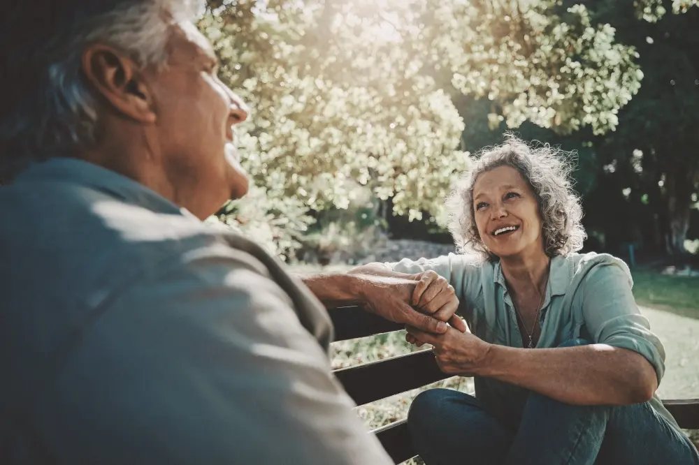 guaranteed acceptance life insurance couple sitting